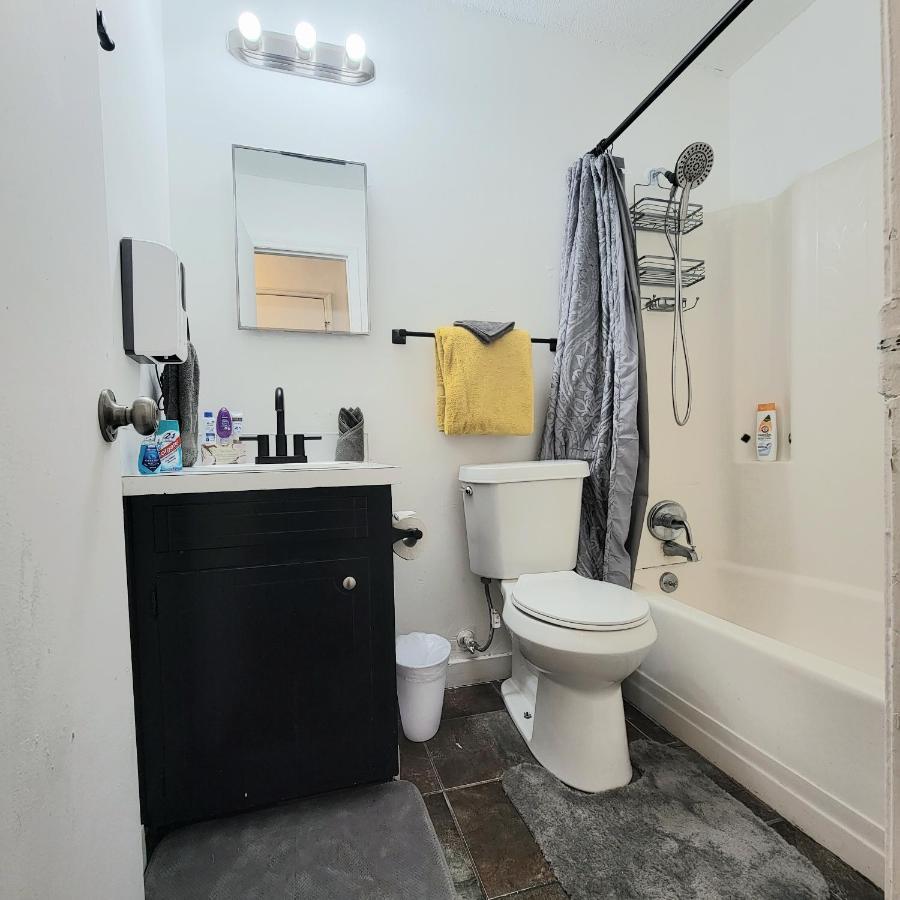 Hi-Tek-Duplex A-Two 75In 4K Led Villa Charleston Kültér fotó