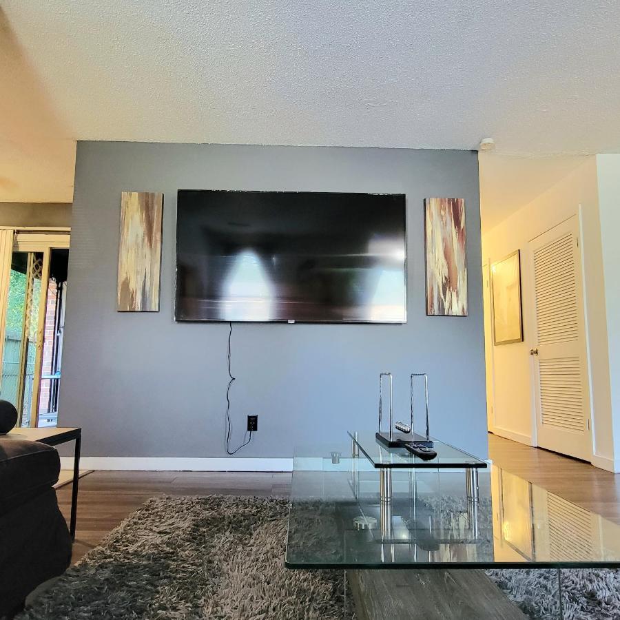 Hi-Tek-Duplex A-Two 75In 4K Led Villa Charleston Kültér fotó